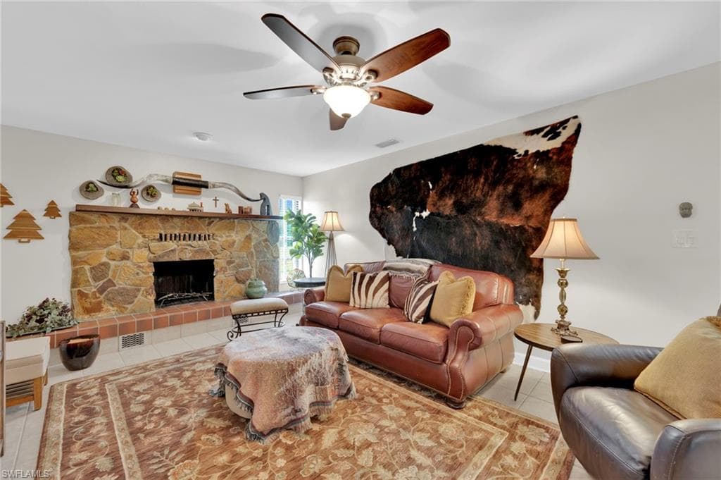 14501 Old Olga RD, FORT MYERS FL 33905-5