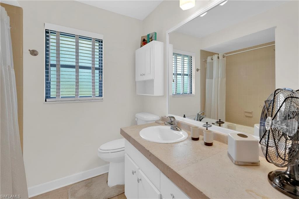 14501 Old Olga RD, FORT MYERS FL 33905-32