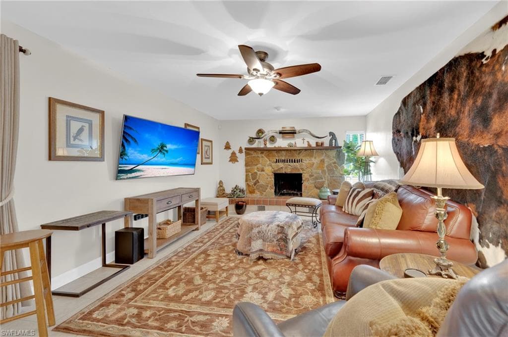 14501 Old Olga RD, FORT MYERS FL 33905-13