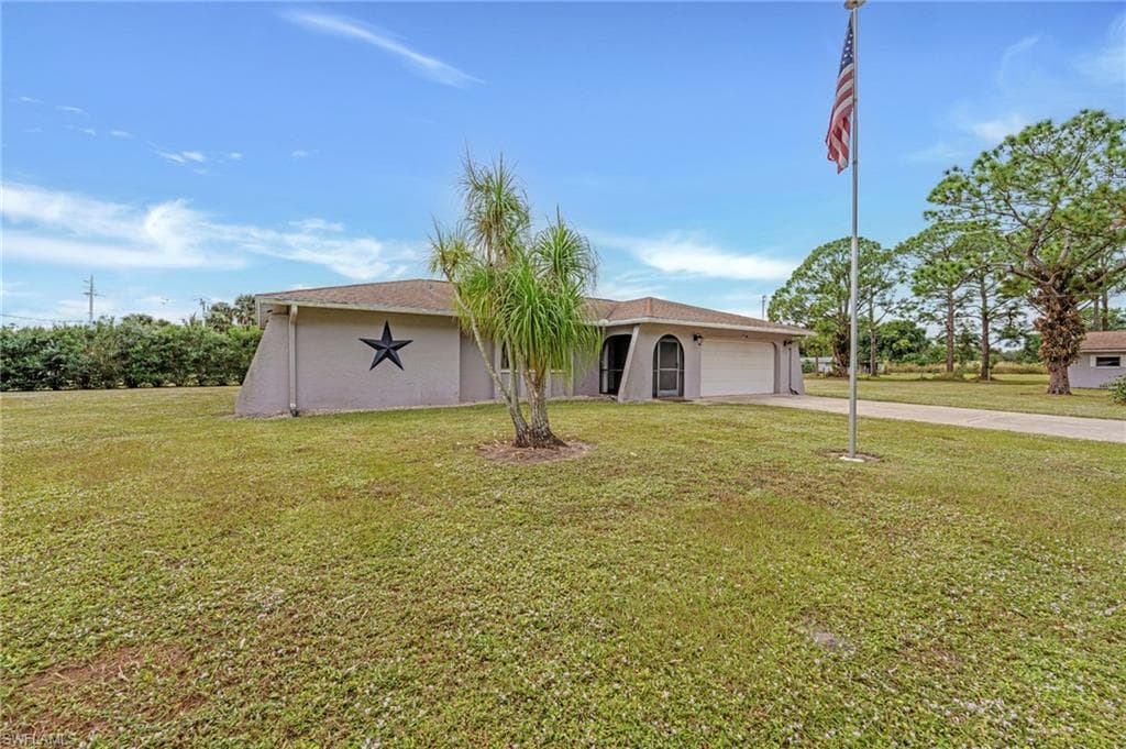 14501 Old Olga RD, FORT MYERS FL 33905-36