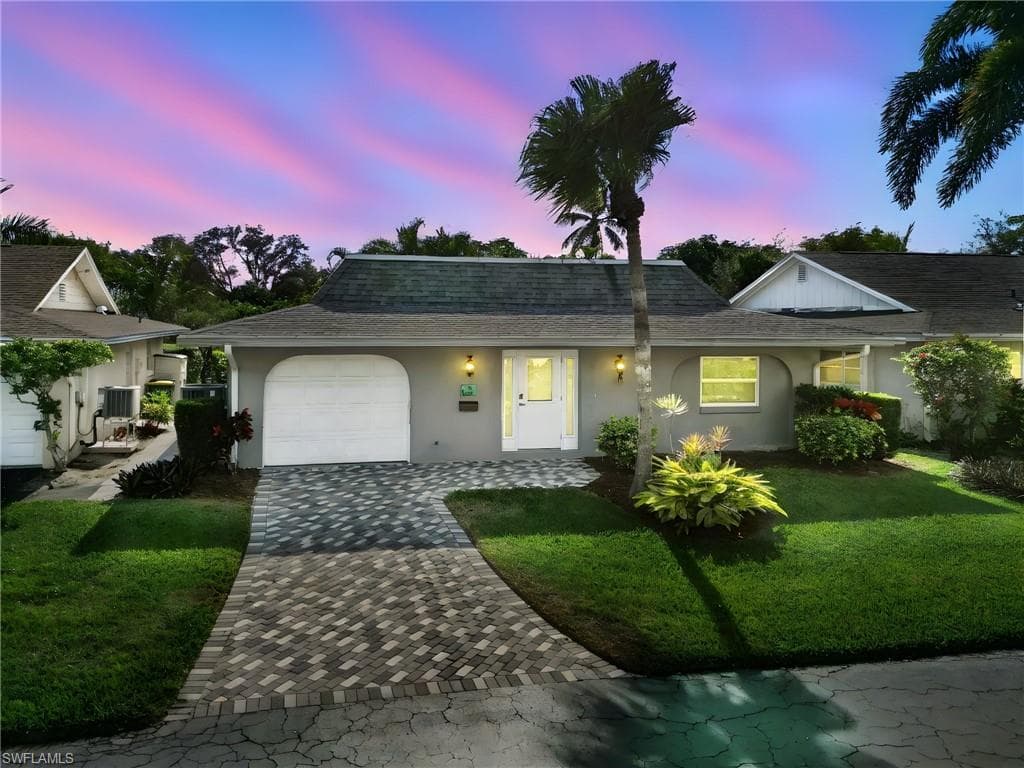 3 Crooked LN # 23, NAPLES FL 34112-1
