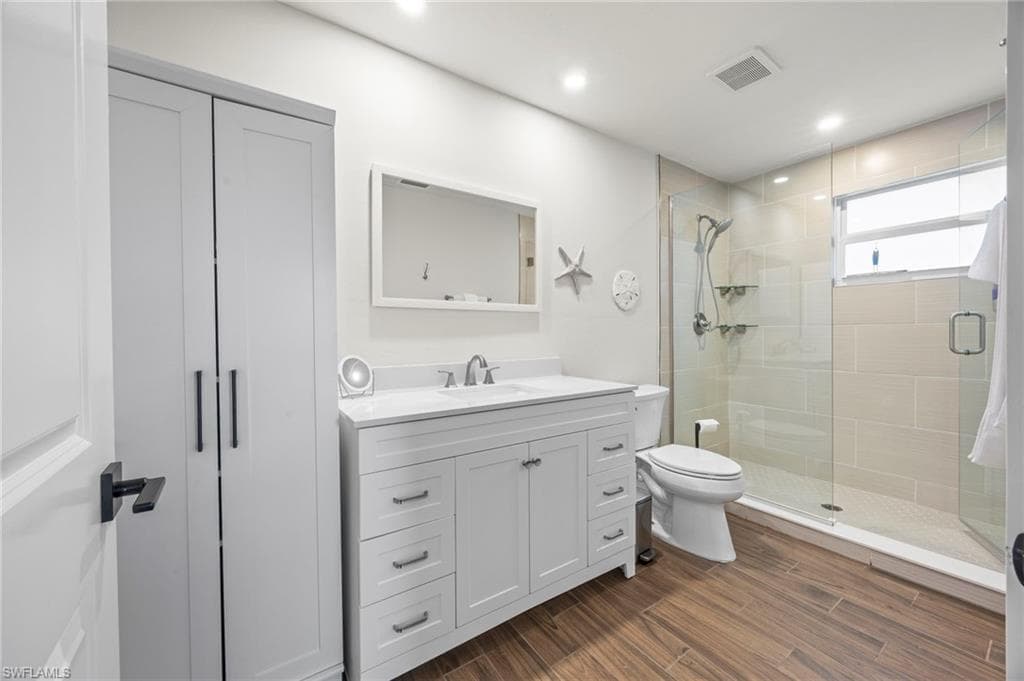 3 Crooked LN # 23, NAPLES FL 34112-16