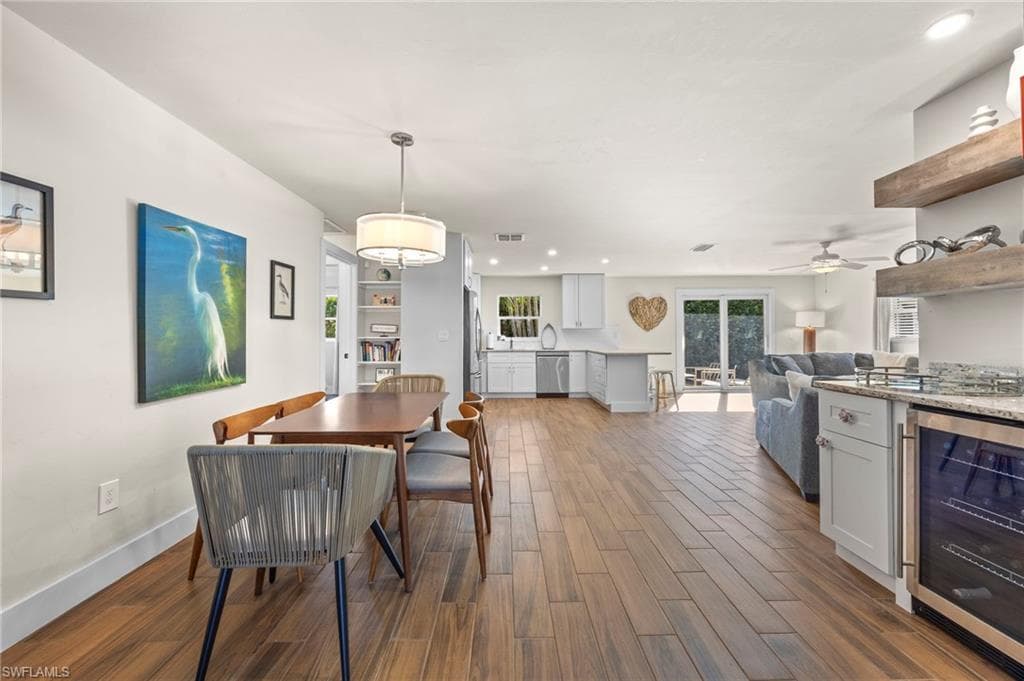 3 Crooked LN # 23, NAPLES FL 34112-6