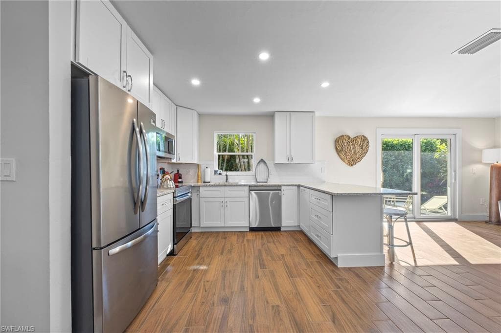 3 Crooked LN # 23, NAPLES FL 34112-2