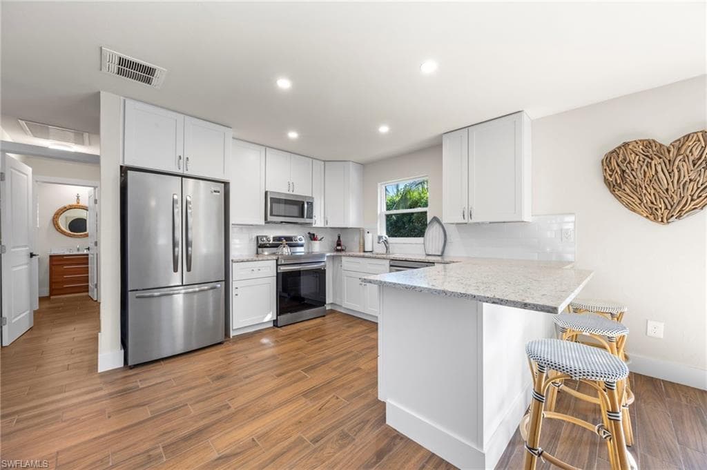 3 Crooked LN # 23, NAPLES FL 34112-3