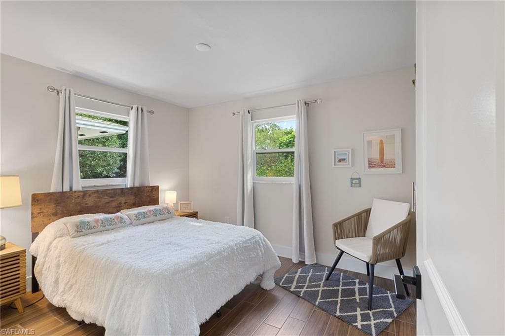 3 Crooked LN # 23, NAPLES FL 34112-20