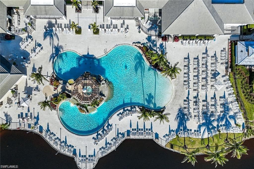 325 Dunes BLVD # 205, NAPLES FL 34110-28
