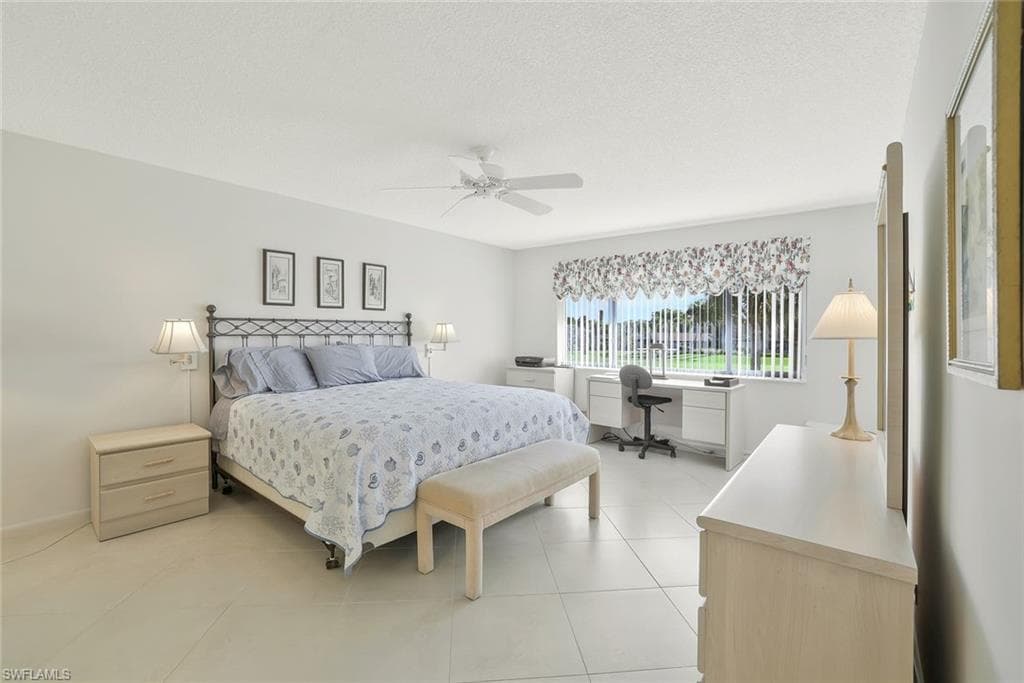 278 Winners CIR # 2672, NAPLES FL 34112-7