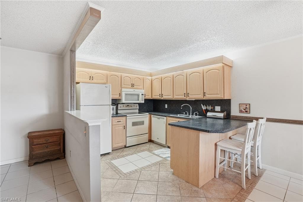 4029 Sandlewood LN # 2, FORT MYERS FL 33907-4