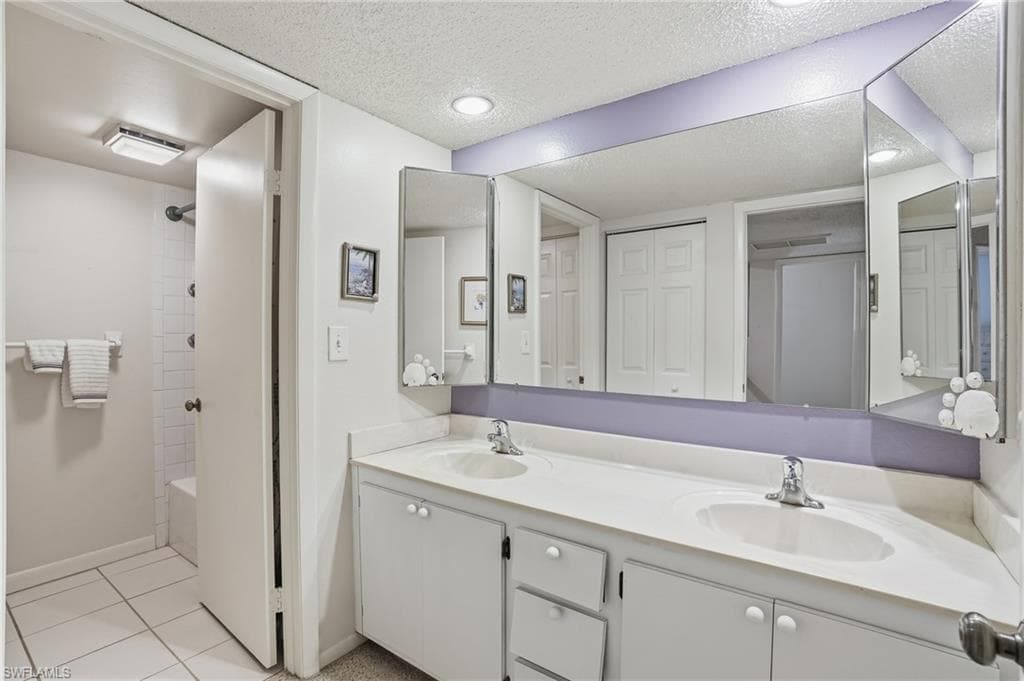 4029 Sandlewood LN # 2, FORT MYERS FL 33907-18