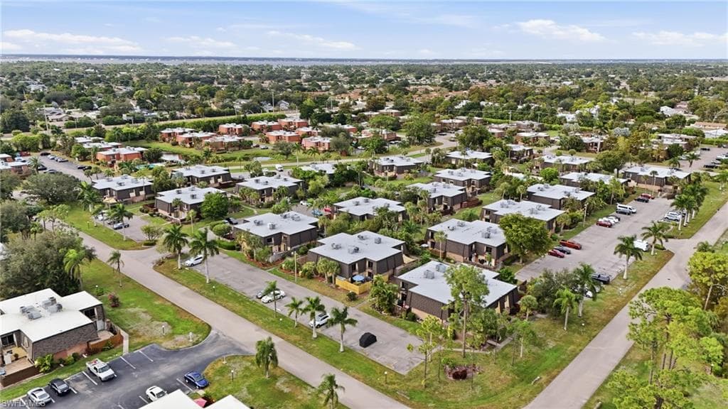 4029 Sandlewood LN # 2, FORT MYERS FL 33907-38