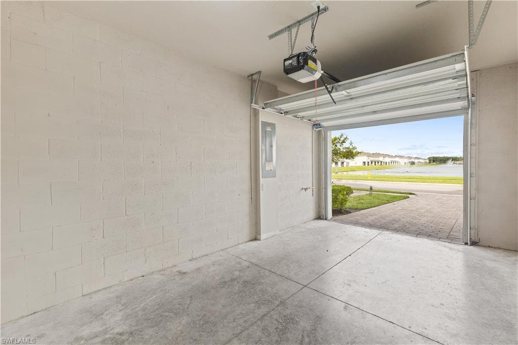 15245 Wildflower CIR, NAPLES FL 34119-25