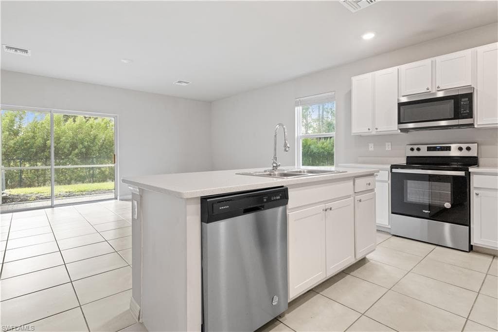 15245 Wildflower CIR, NAPLES FL 34119-8