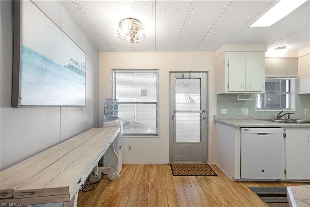 275 Boros DR, NORTH FORT MYERS FL 33903-5