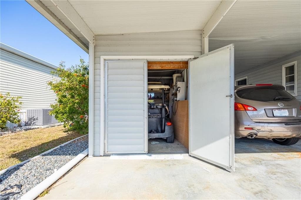 275 Boros DR, NORTH FORT MYERS FL 33903-2