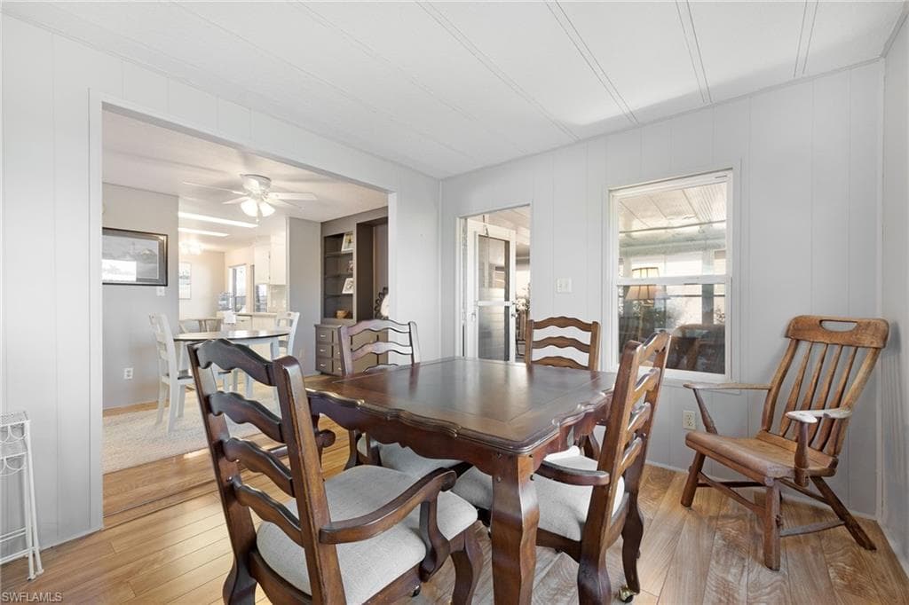 275 Boros DR, NORTH FORT MYERS FL 33903-17