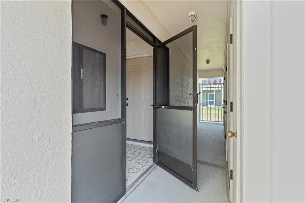 1113 Cape Coral PKWY W # 103, CAPE CORAL FL 33914-20