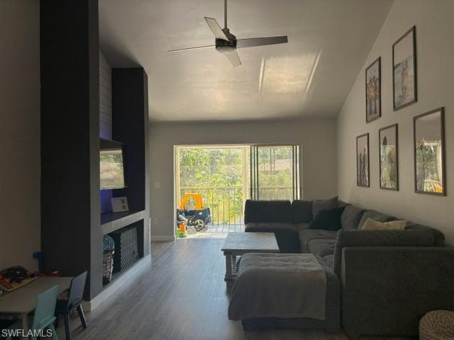 5656 Woodmere Lake CIR # C204, NAPLES FL 34112-5