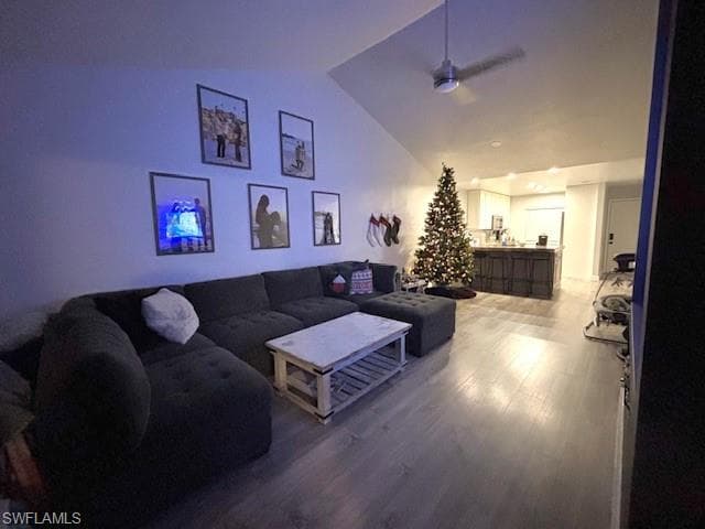 5656 Woodmere Lake CIR # C204, NAPLES FL 34112-13