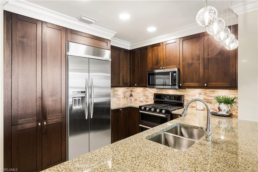 9115 Strada PL # 5314, NAPLES FL 34108-7