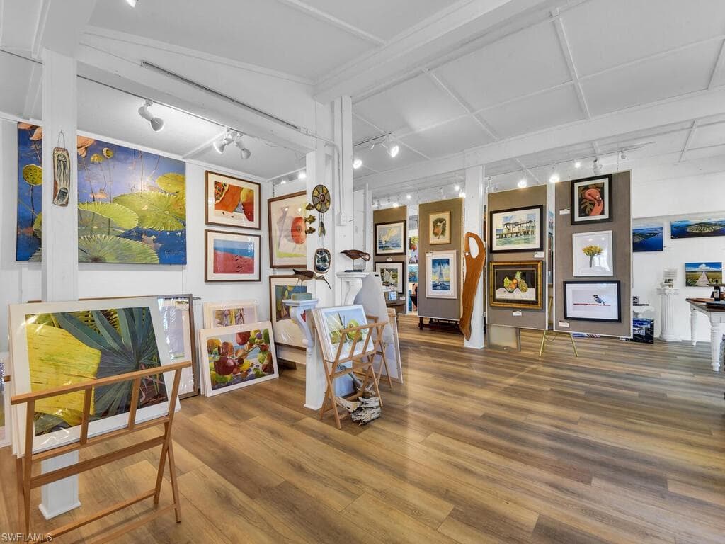 8315 Main ST-41