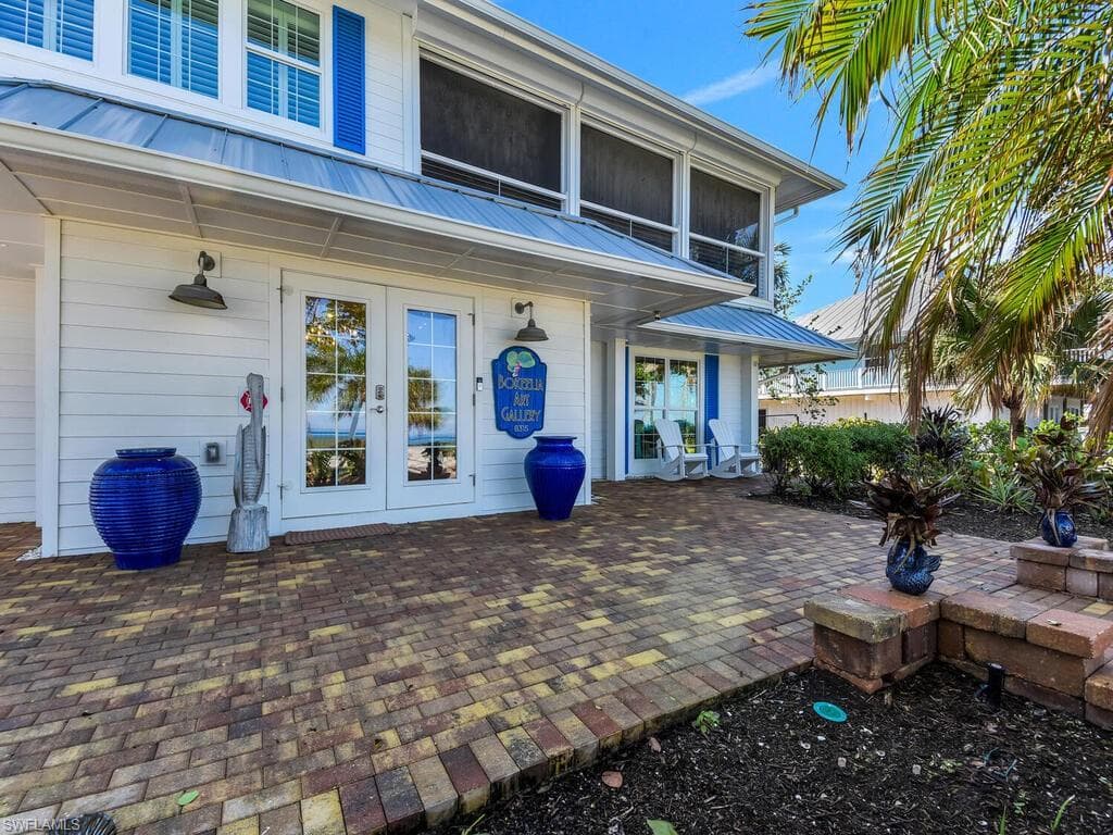 8315 Main ST-45