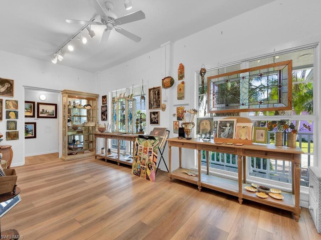 8315 Main ST-40