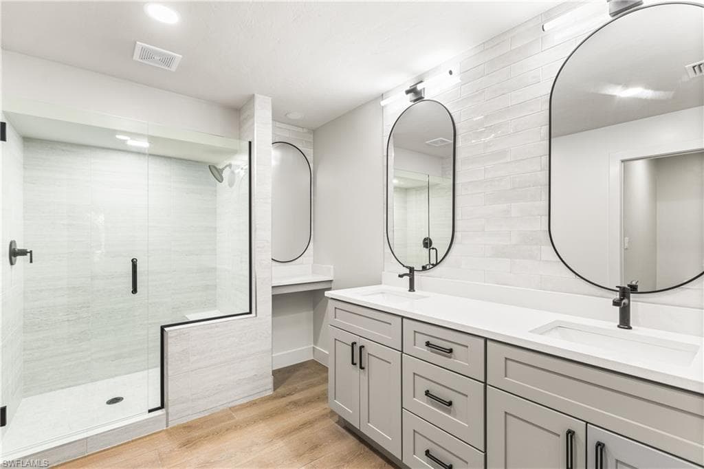 1911 Princess CT, NAPLES FL 34110-16