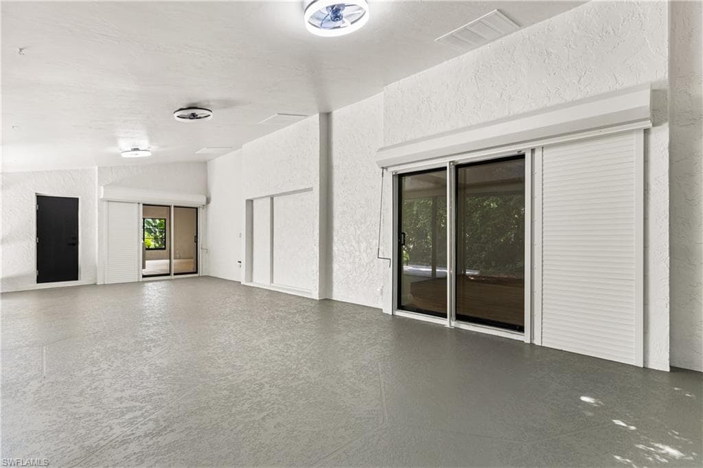 1911 Princess CT, NAPLES FL 34110-31