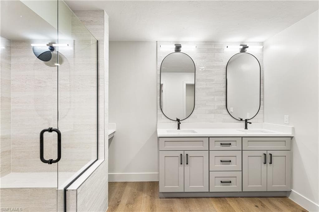 1911 Princess CT, NAPLES FL 34110-17