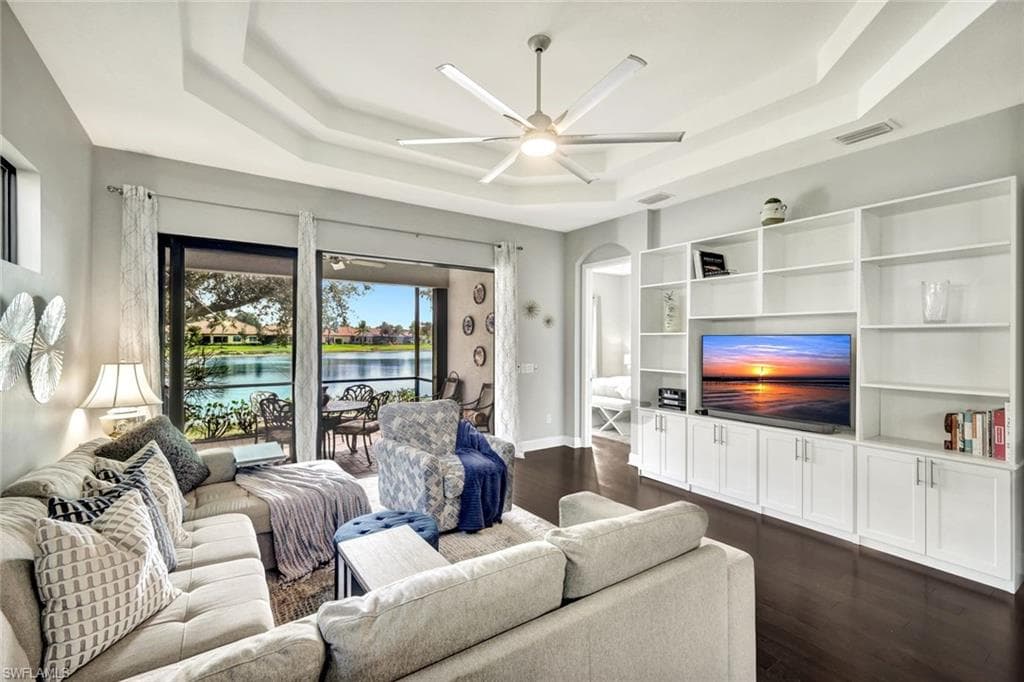 9492 Isla Bella CIR, BONITA SPRINGS FL 34135-3