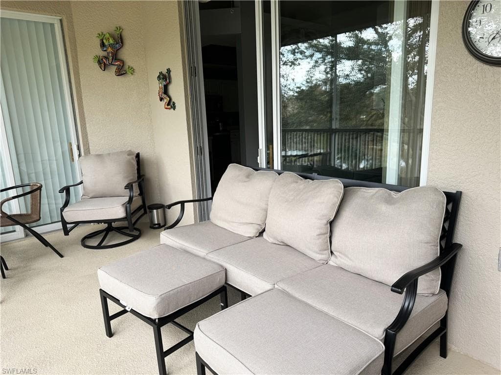 3445 Grand Cypress DR # 202, NAPLES FL 34119-13