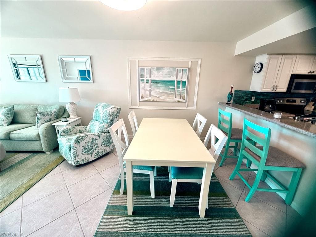12171 Kelly Sands WAY 1577-15