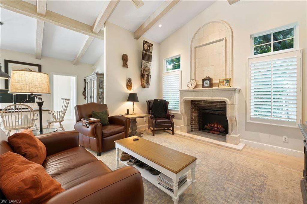 5042 Seahorse AVE, NAPLES FL 34103-26