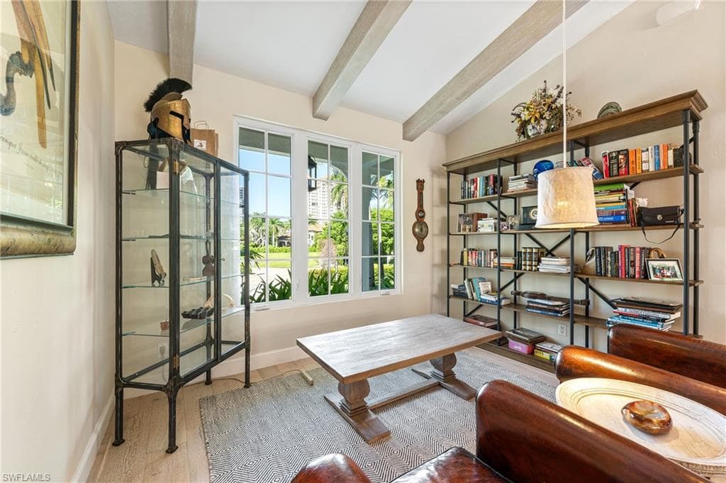 5042 Seahorse AVE, NAPLES FL 34103-41