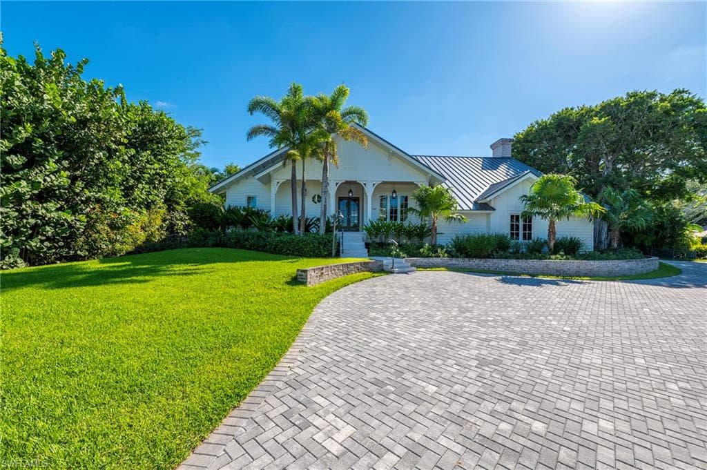 5042 Seahorse AVE, NAPLES FL 34103-12