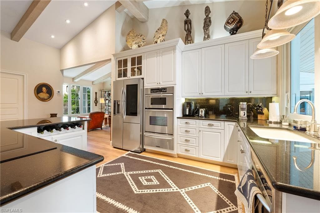 5042 Seahorse AVE, NAPLES FL 34103-27