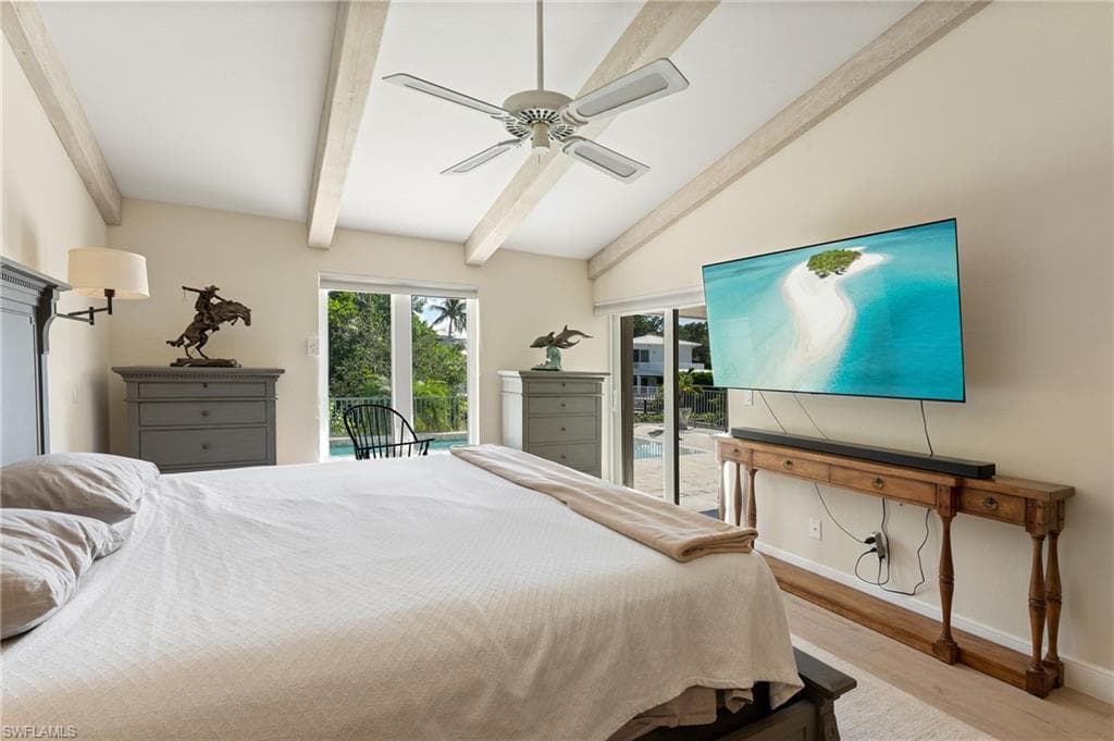 5042 Seahorse AVE, NAPLES FL 34103-34