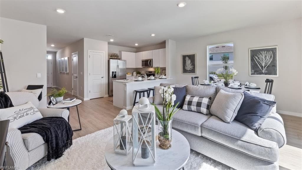 8339 EVERLY PRESERVE DR, LEHIGH ACRES FL 33971-4