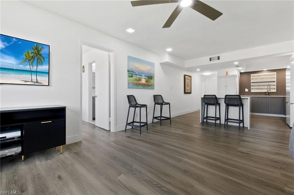 357 Joel BLVD # 221, LEHIGH ACRES FL 33936-8