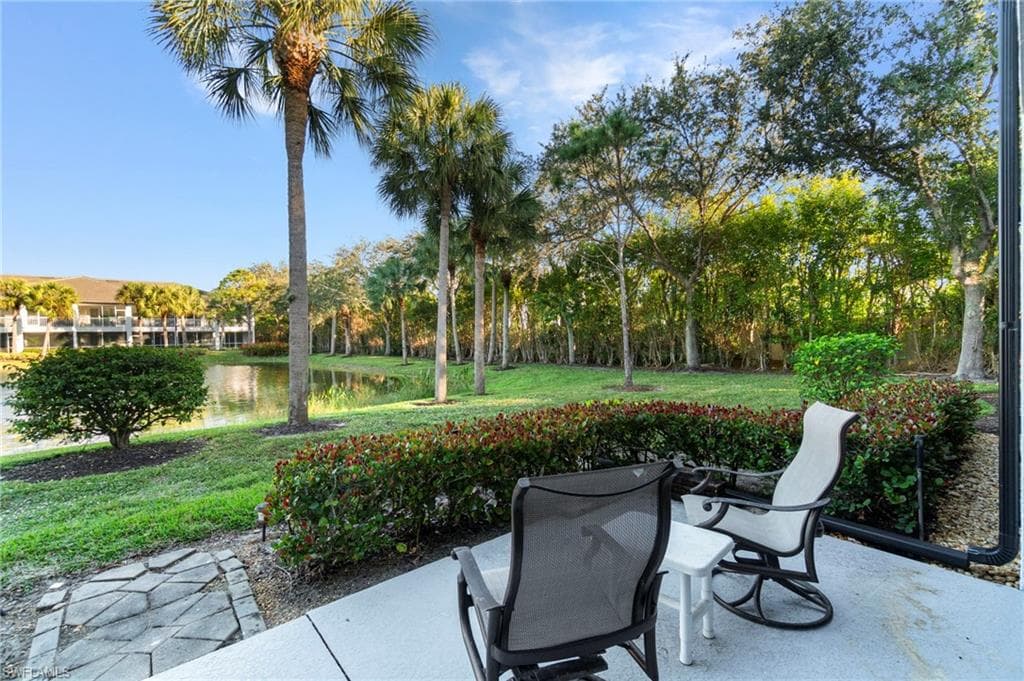 2110 Cay Lagoon DR # 113, NAPLES FL 34109-35