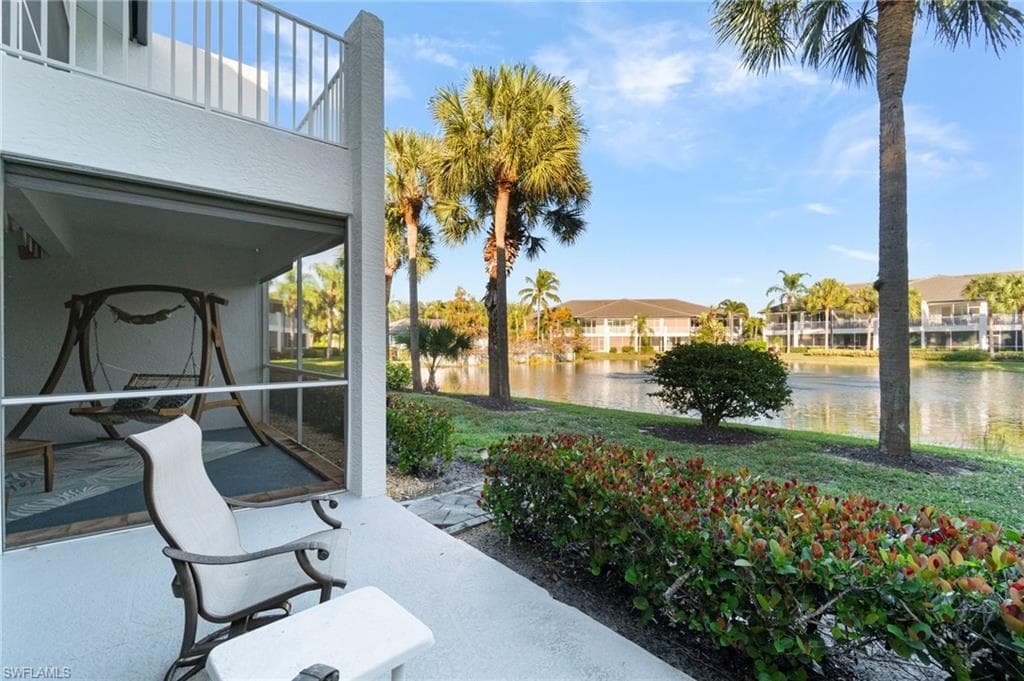 2110 Cay Lagoon DR # 113, NAPLES FL 34109-37