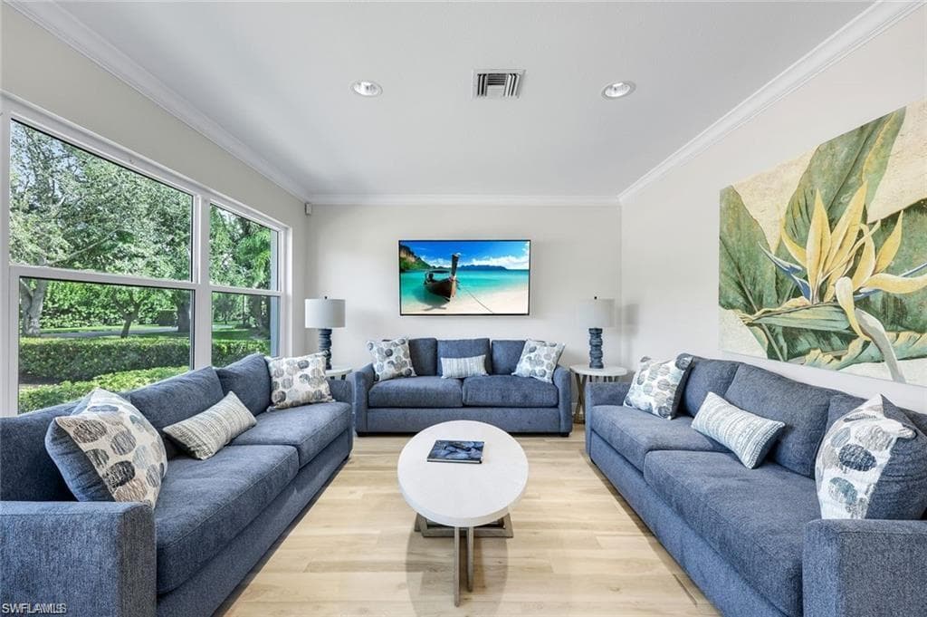 2110 Cay Lagoon DR # 113, NAPLES FL 34109-40