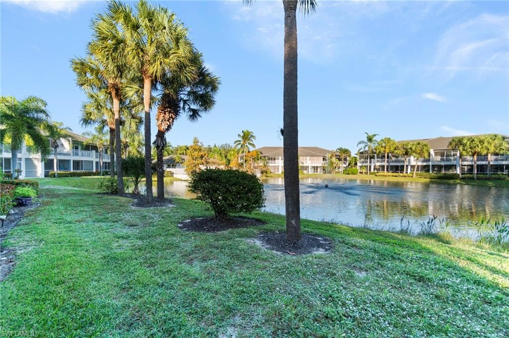 2110 Cay Lagoon DR # 113, NAPLES FL 34109-38