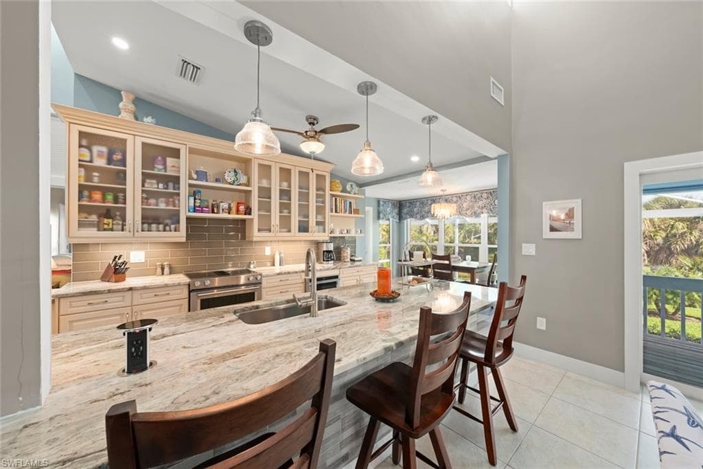 4460 Waters Edge LN, SANIBEL FL 33957-8