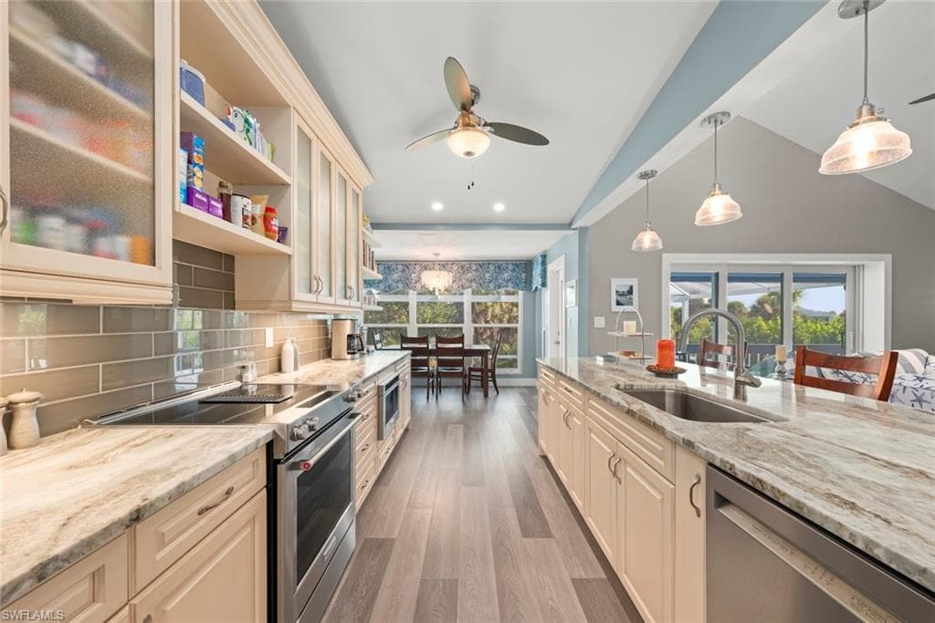 4460 Waters Edge LN, SANIBEL FL 33957-10