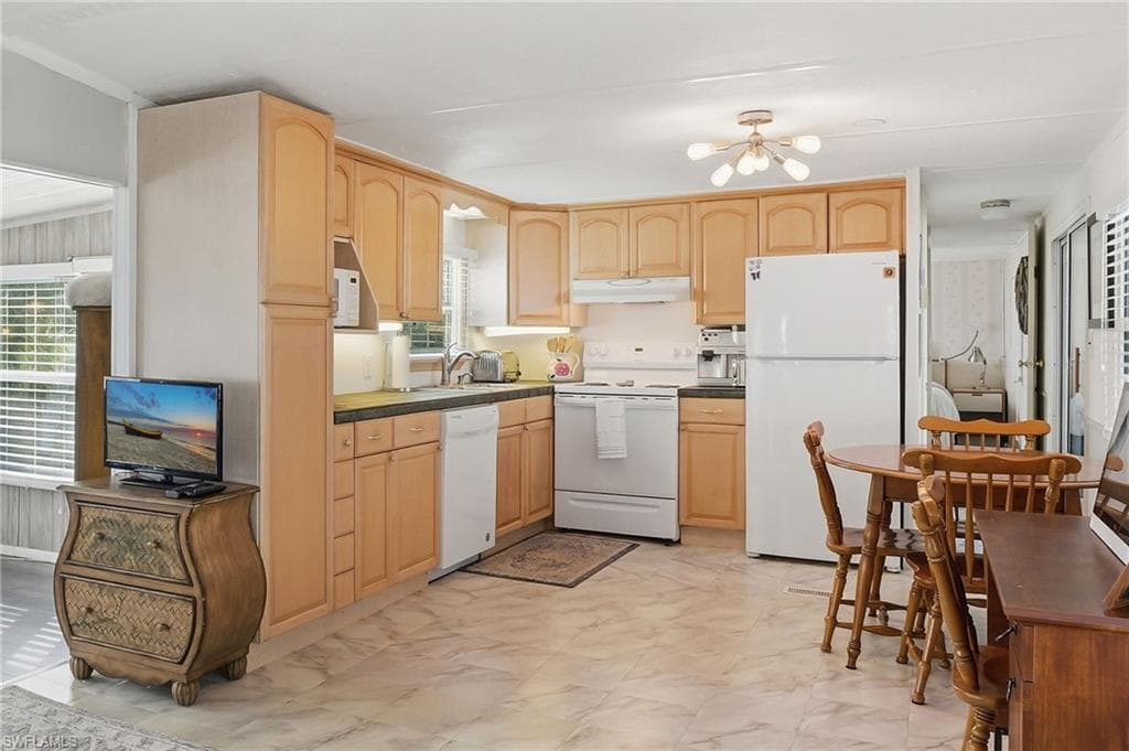 24 Cheyenne TRL # 167, NAPLES FL 34113-7