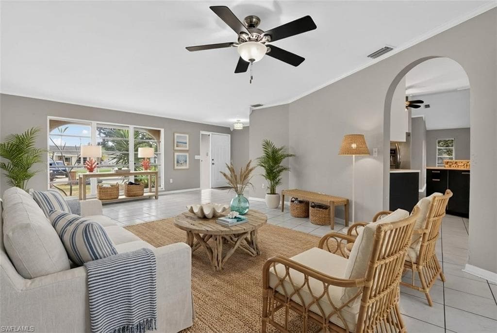 3902 SE 2nd PL, CAPE CORAL FL 33904-8