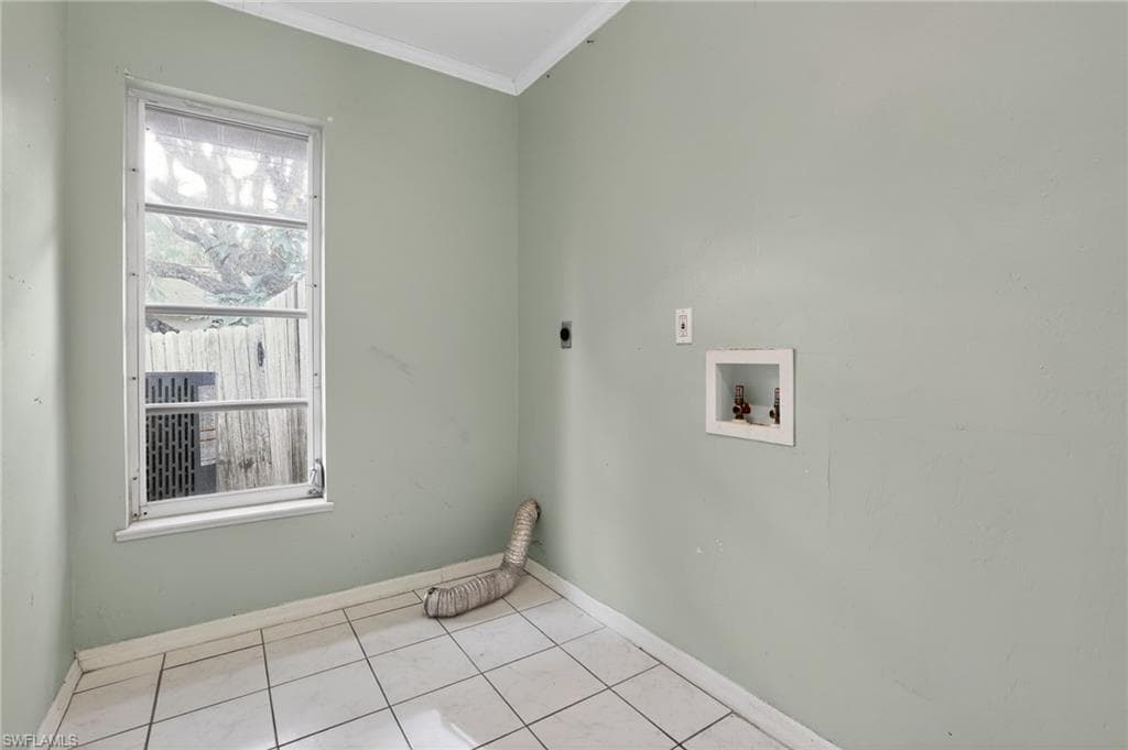 3902 SE 2nd PL, CAPE CORAL FL 33904-34