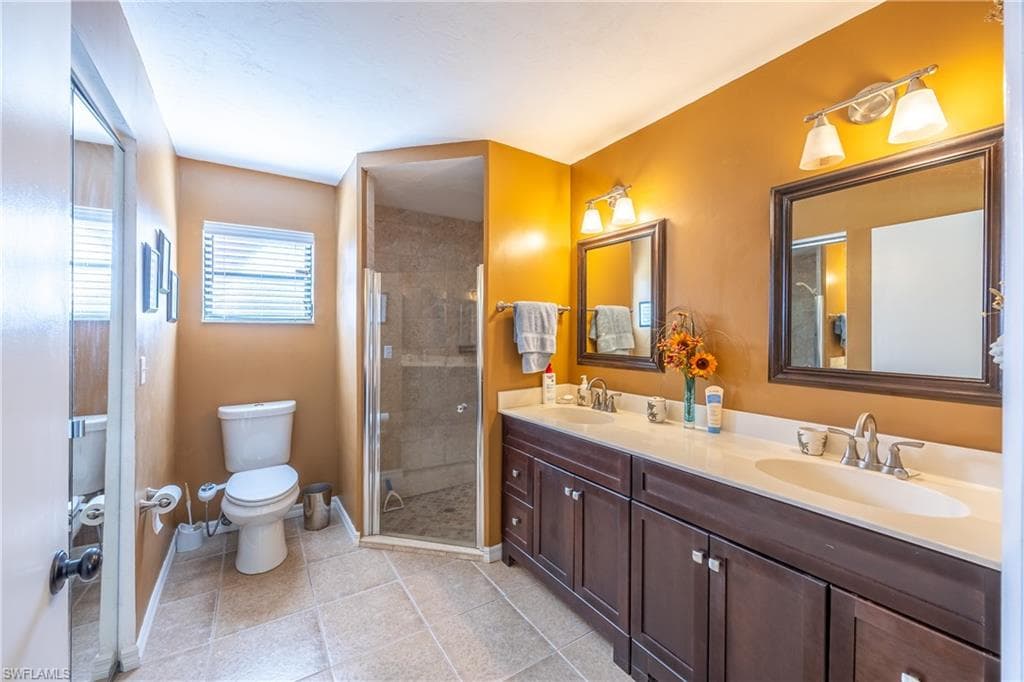 1383 Harbor View DR, NORTH FORT MYERS FL 33917-12